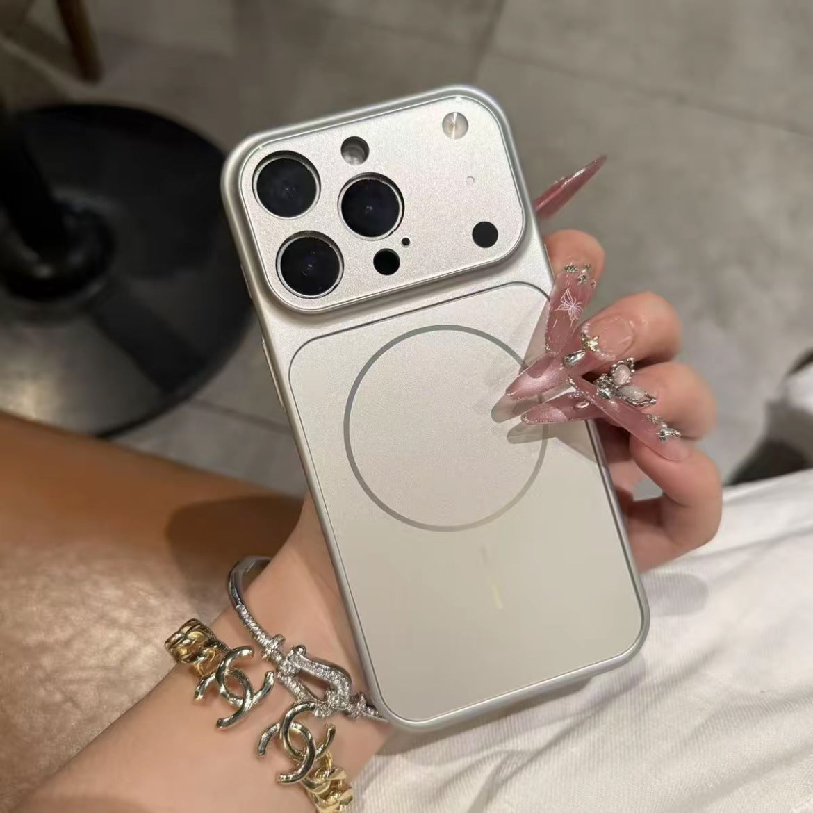 Magnetiskt Skal i Härdat Glas