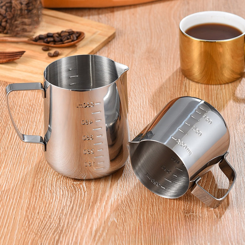 Pointed spout stainless steel latte art measuring cup